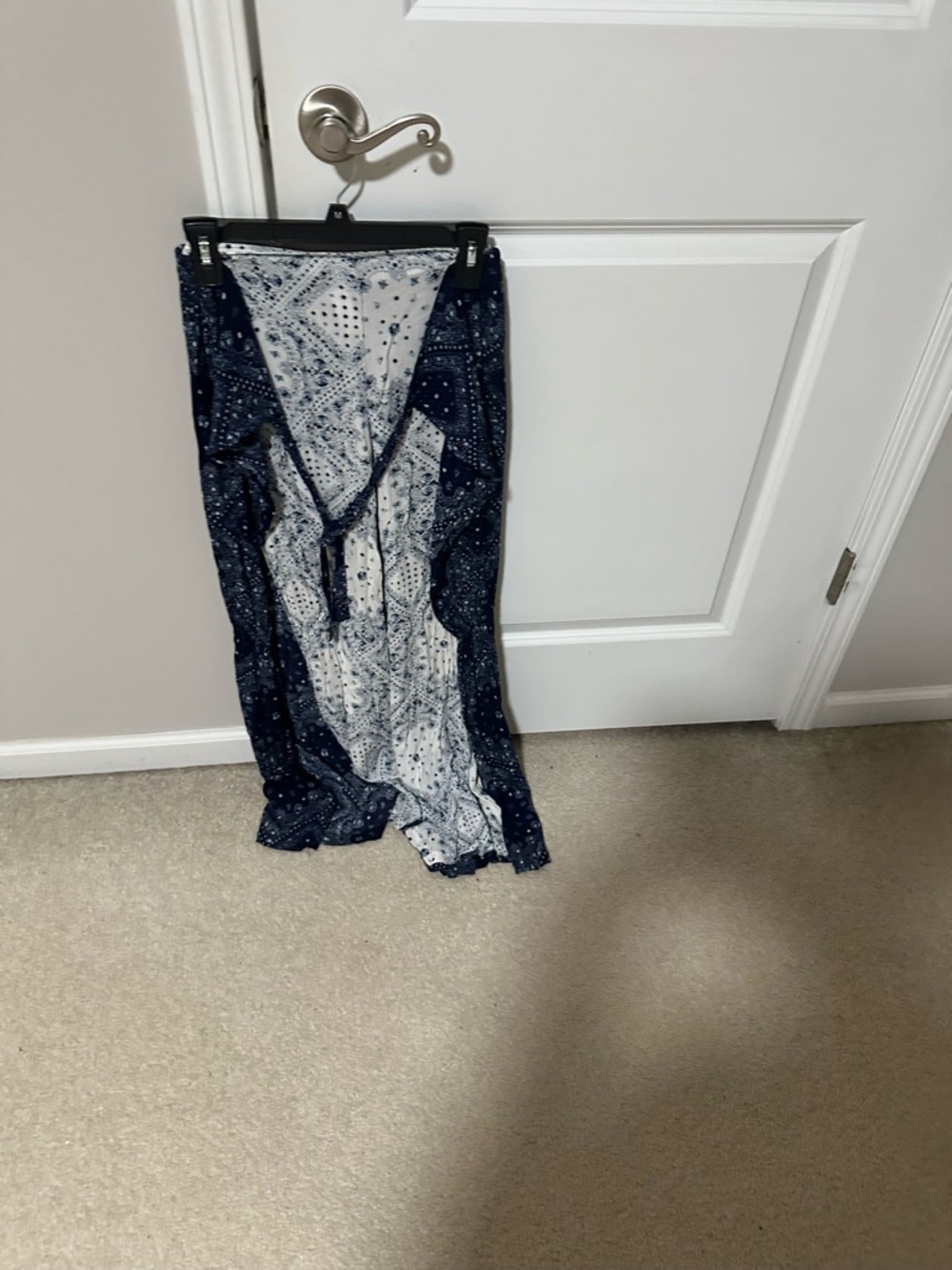 No Boundaries Blue and White Printed summer pants - Picture 7 of 7
